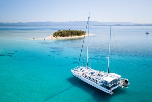 From Port Douglas: Low Isles Great Barrier Reef Sailing Tour