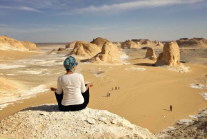 Каир: 2-дневный лагерь в оазисе Бахария и тур по пустыне