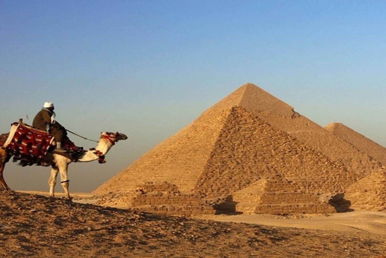 カイロ：フライトとナイル川クルーズを含む8日間のプライベート エジプト ツアー