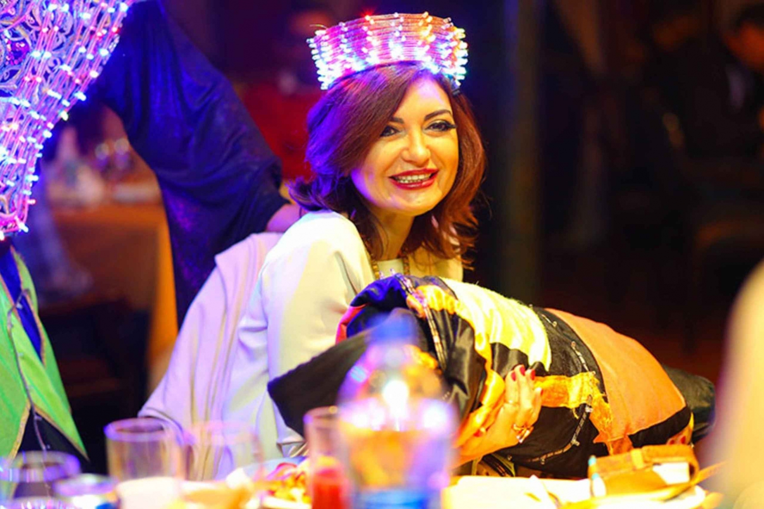 Kairo: Luksus-bådtur med middag på Nilen, mavedans og tanura