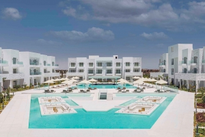 Cairo: Day Tour to the Red Sea with Lunch