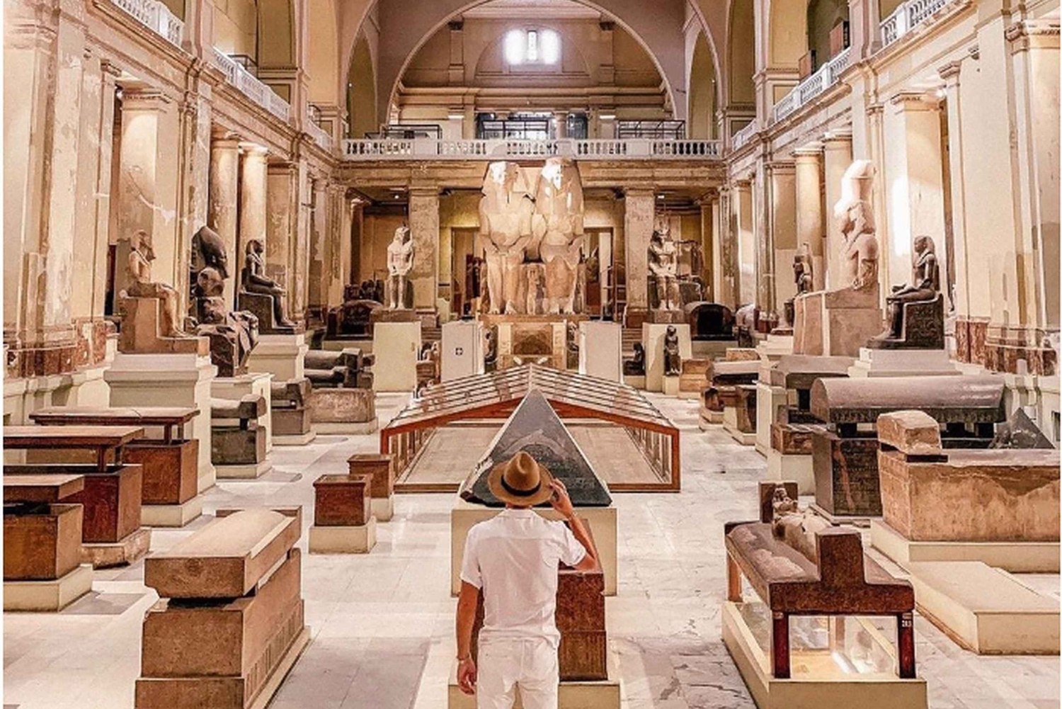 Kairo: Pyramider og museumstopptur med flyplasstransport