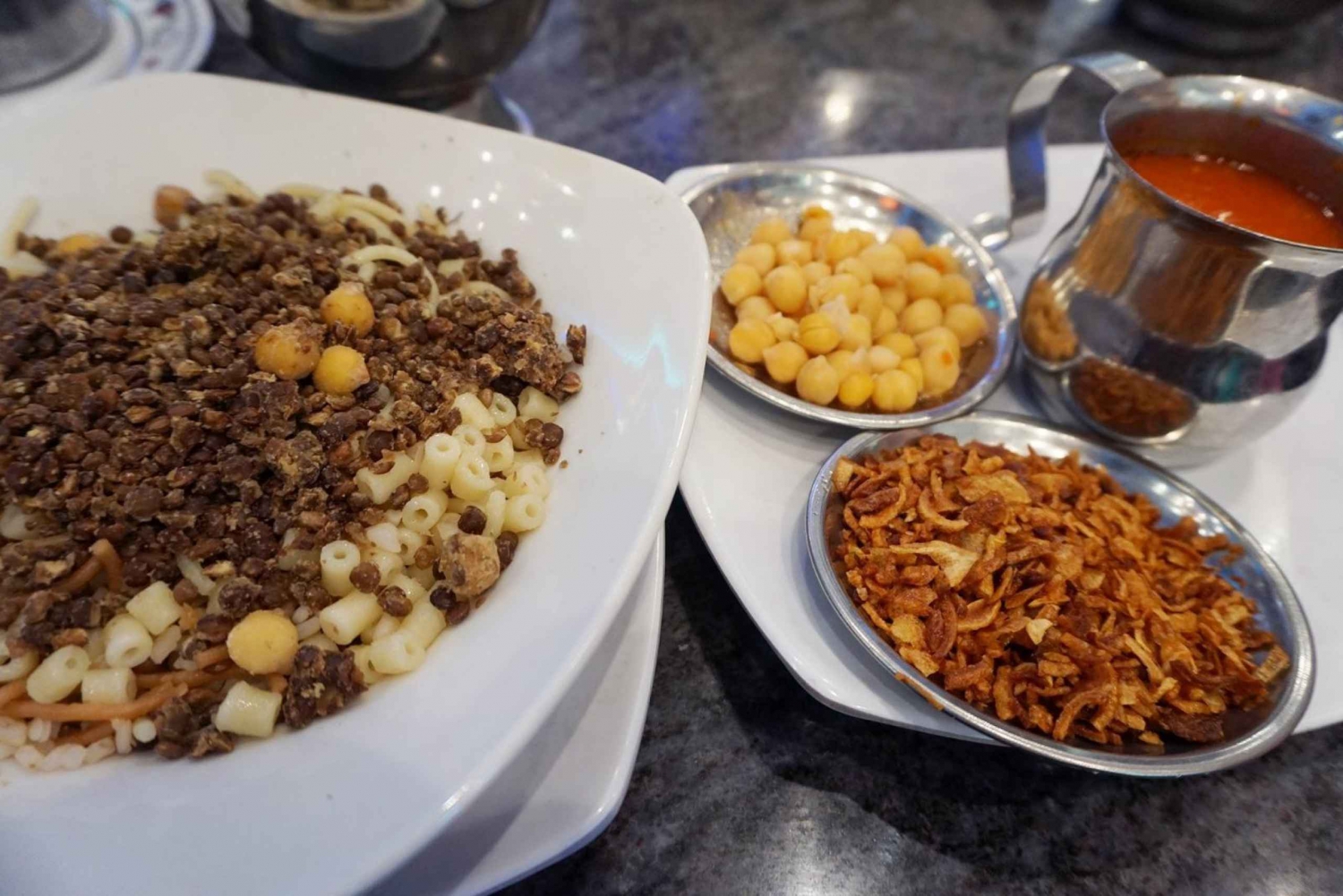 Madtur til Koshary Abou Tarek Restaurant fra Cairo