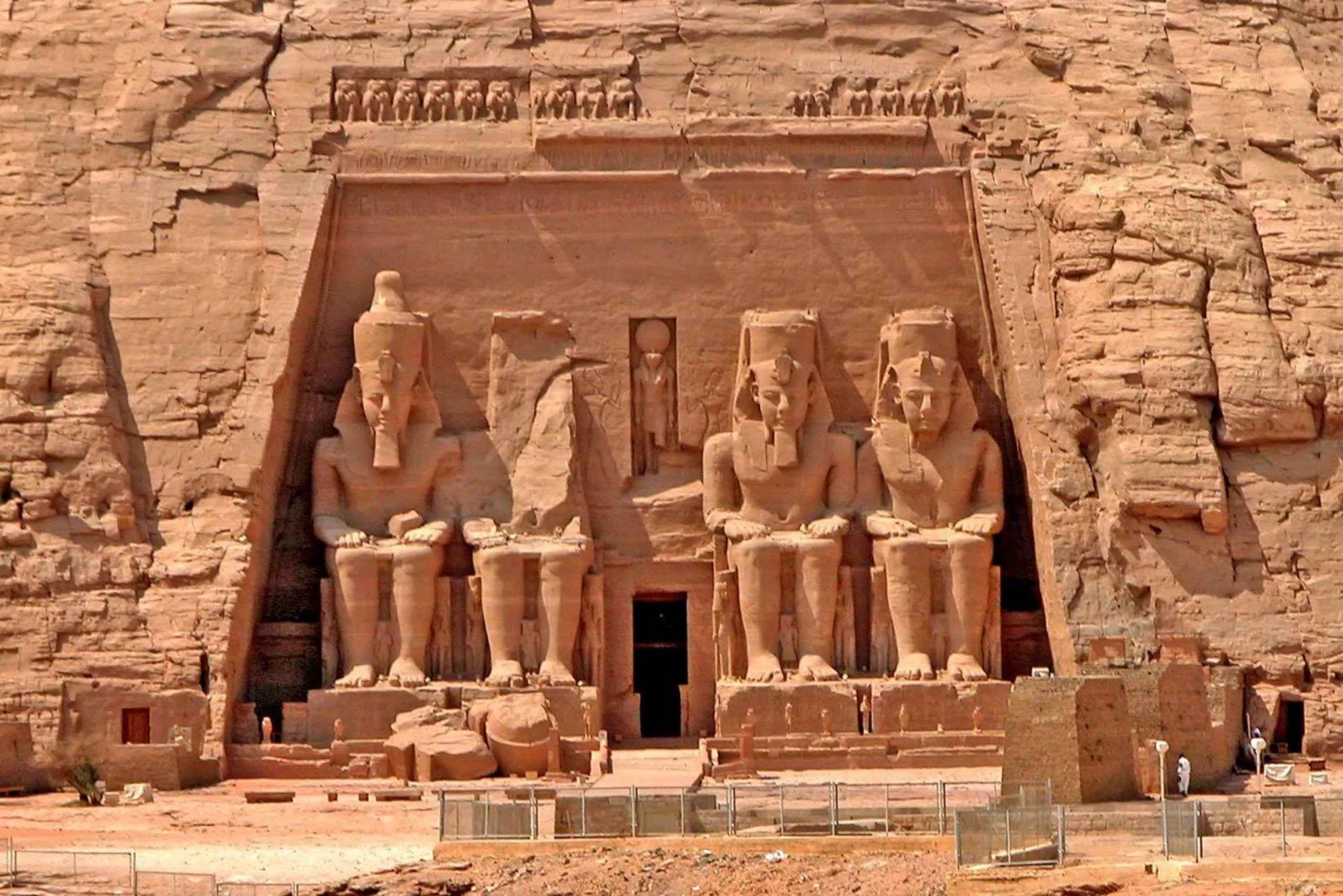 Dal Cairo: tour di 2 giorni di Abu Simbel e Luxor