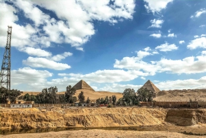 Fra El Sokhna Havn: Besøg ved pyramiderne i Giza og frokostkrydstogt på Nilen