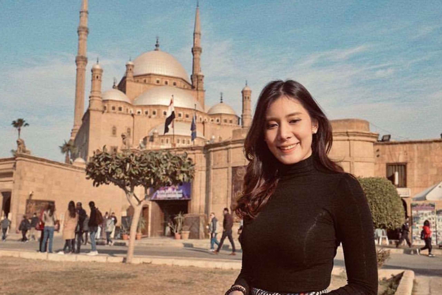 Fra El-Sokhna havn: Nationalmuseet, citadellet og basaren