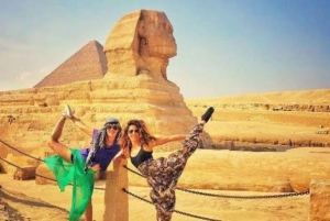 Au départ d'Hurghada : Excursion privée d'une journée au Caire avec repas