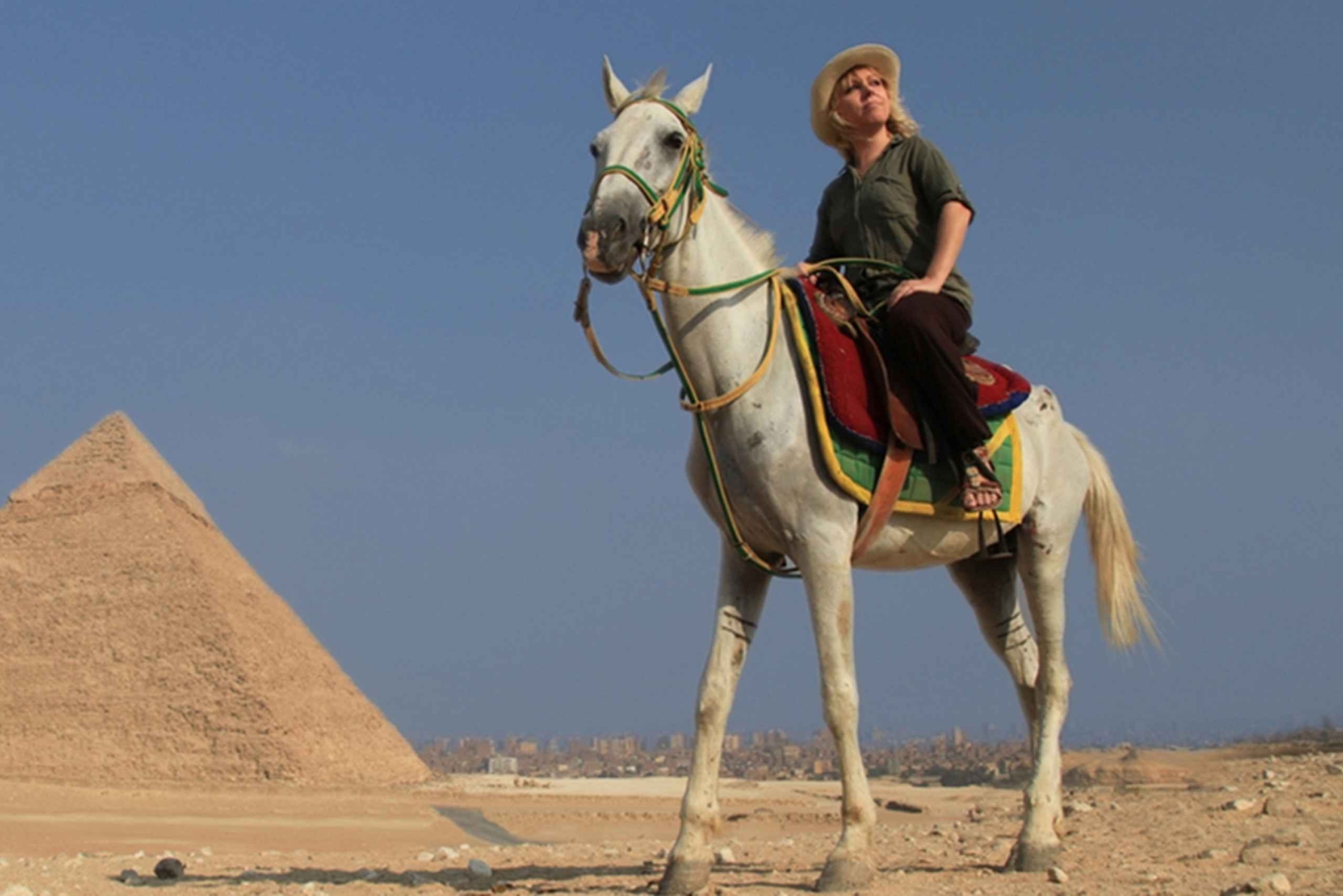 Giza: Tur med arabiske heste rundt om pyramiderne i Giza