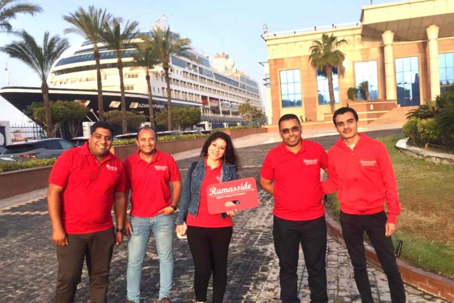 Viaggio notturno al Cairo dal porto di Portsaid