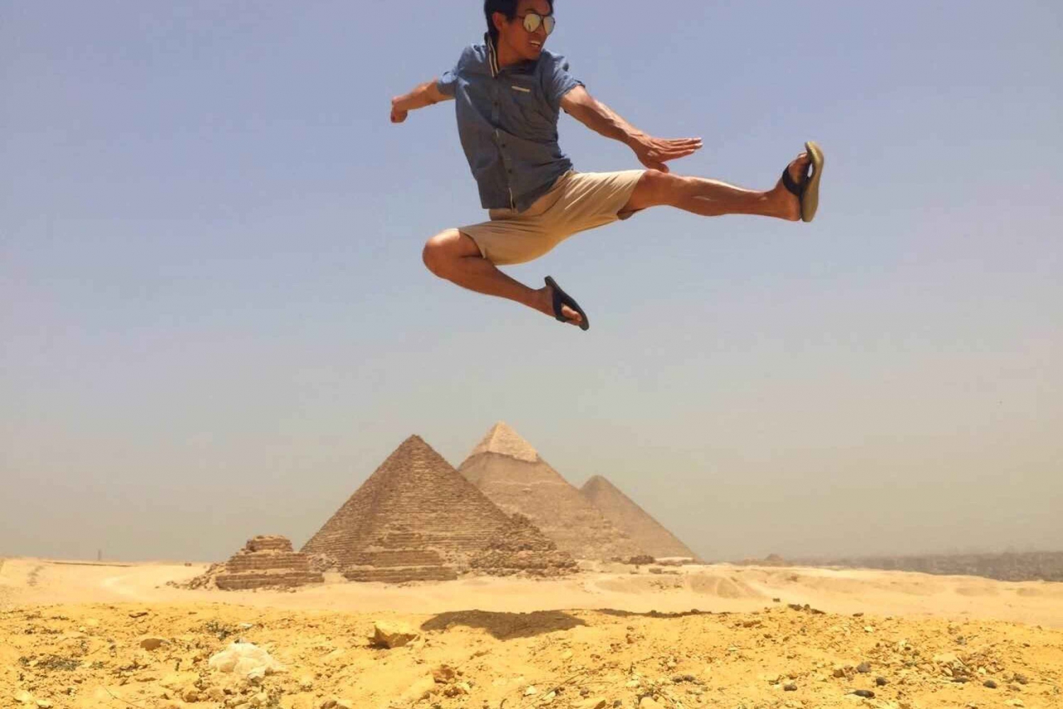 Il Cairo: tour privato delle piramidi, del museo e del bazar con pranzo