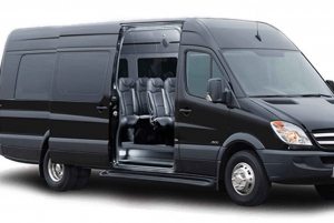 Sal: Private Airport Transfer to Santa Maria or Espargos