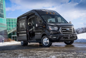 Sal: Private Airport Transfer to Santa Maria or Espargos