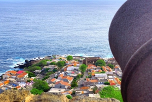 Santiago: Calabaceira Valley Trek & Visit to Cidade Velha