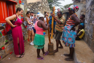 Santiago: Trek from Serra Malagueta to Rabelados Community