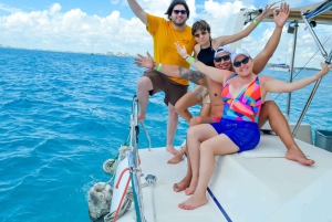 Cancun: Chichen Itza wczesny dostęp i katamaran Isla Mujeres