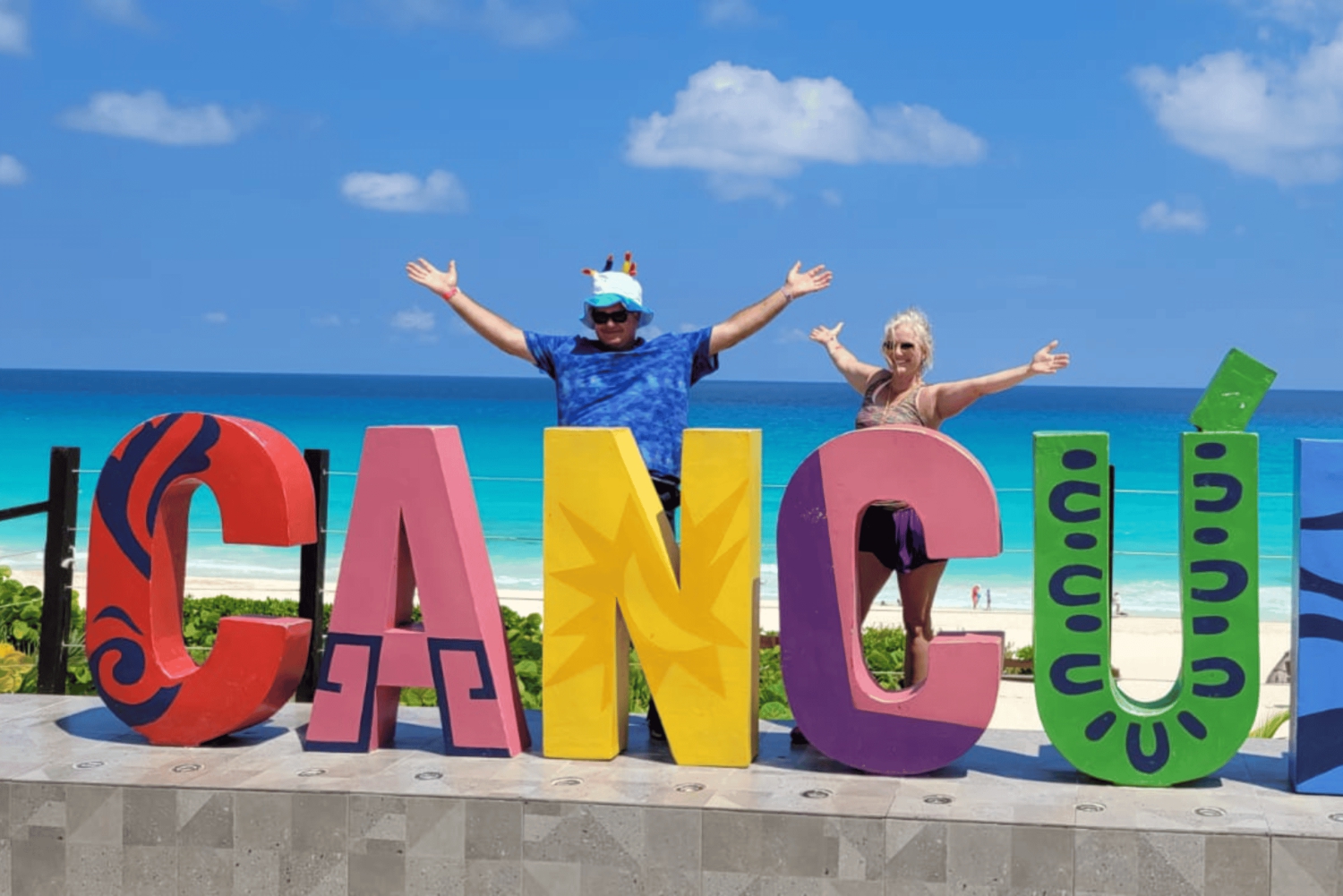 Cancún: Guidet byrundvisning med shopping i dobbeltdækkerbus