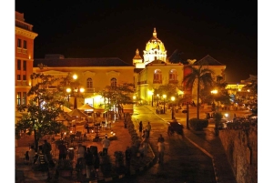 Cartagena de nuit : visite historique, dîner typique et dégustation de douceurs