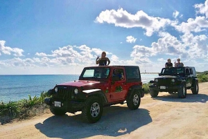 Cozumel: Private Jeep-Tour mit Mittagessen und Schnorcheln