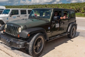 Cozumel: Private Jeep-Tour mit Mittagessen und Schnorcheln