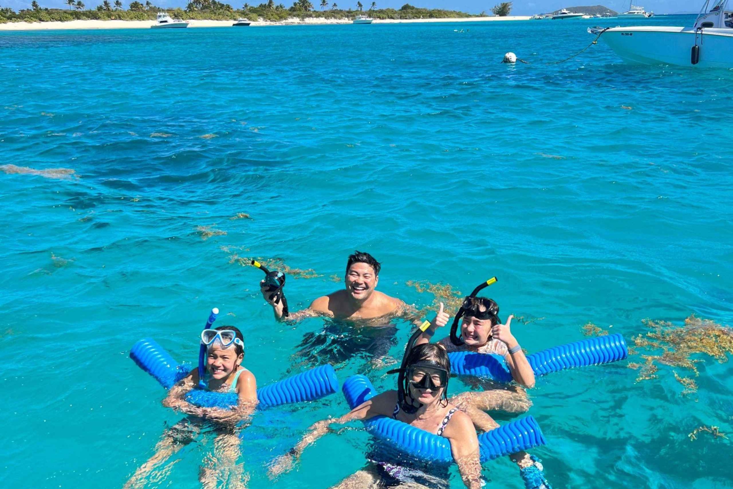 Fajardo : demi-journée de bateau privé à Icacos ou Palomino