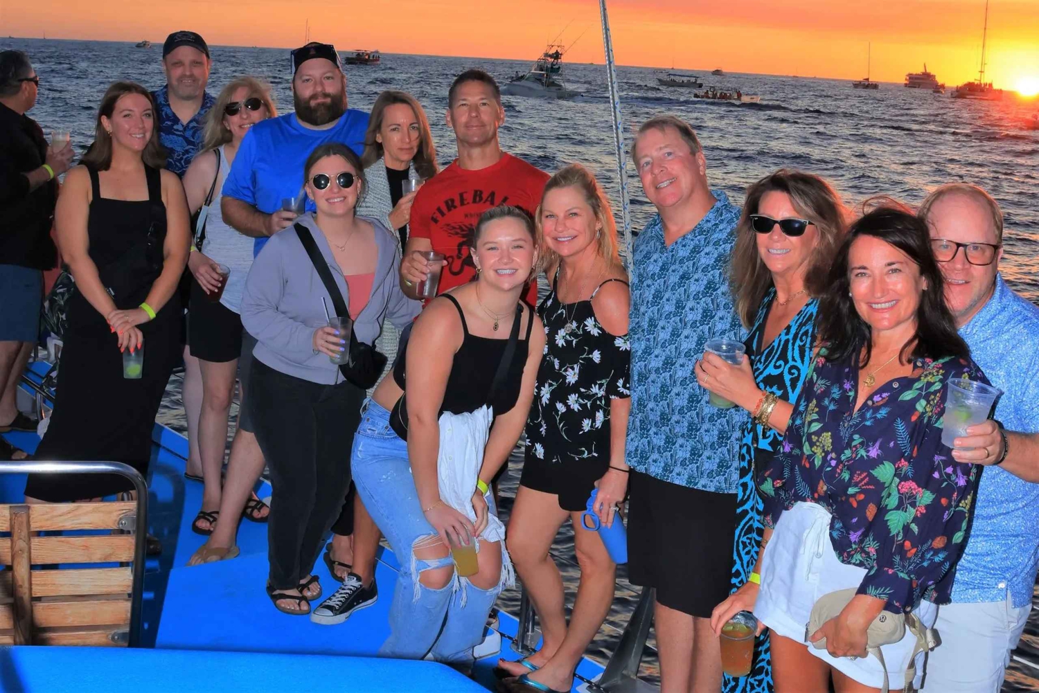 Catamaran au coucher du soleil à Los Cabos avec open bar et musique live