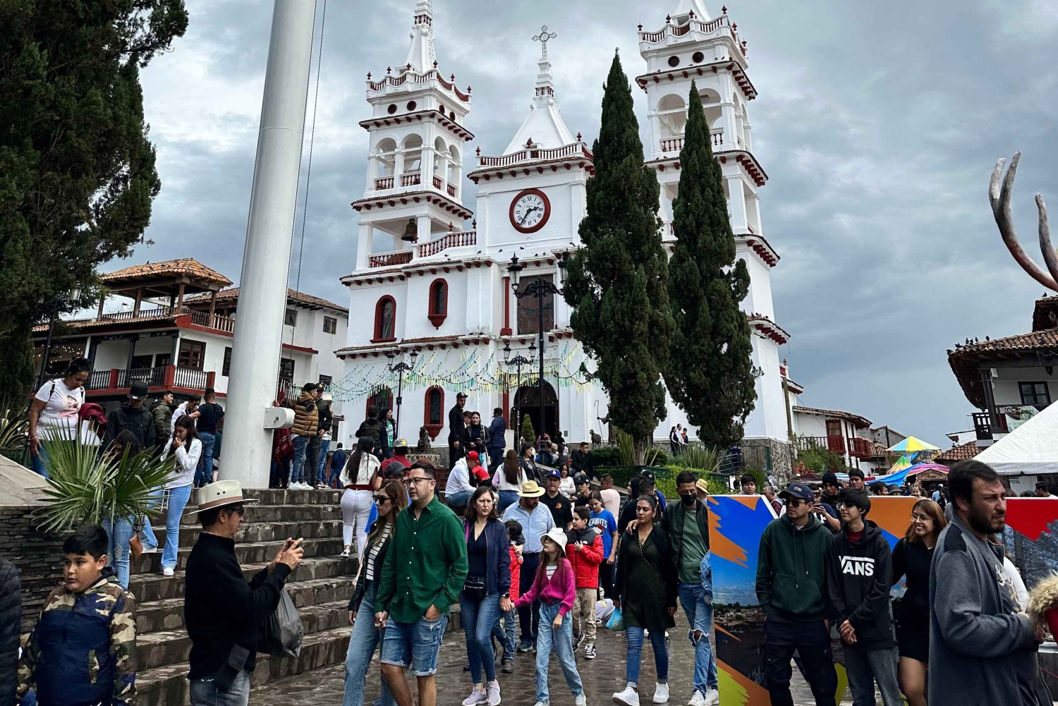 Wycieczka do Mazamitla z Guadalajara z wizytą w Mundo Aventura