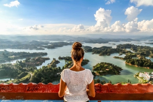 Medellin: Guatape Tour with Boat, Breakfast, Lunch & Llamas