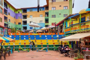 Medellin: Guatape Tour with Boat, Breakfast, Lunch & Llamas