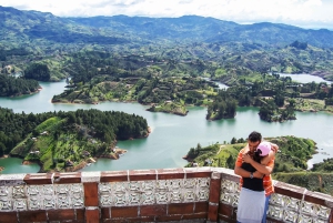 Medellin: Guatape Tour with Boat, Breakfast, Lunch & Llamas