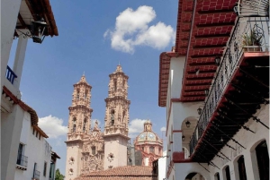 Mexico City: Cacahuamilpa Caves and Taxco Small-Group Tour