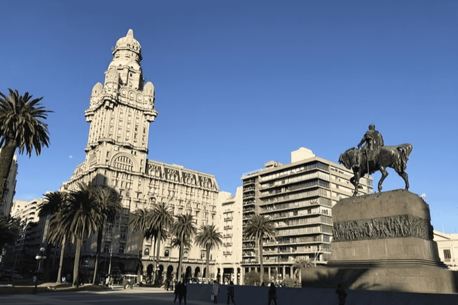 Montevideo : Omvisning til fots med guide til steder du må se