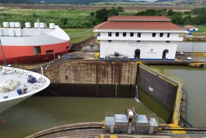 Panama City: Delad halvdagsutflykt i staden och kanalen