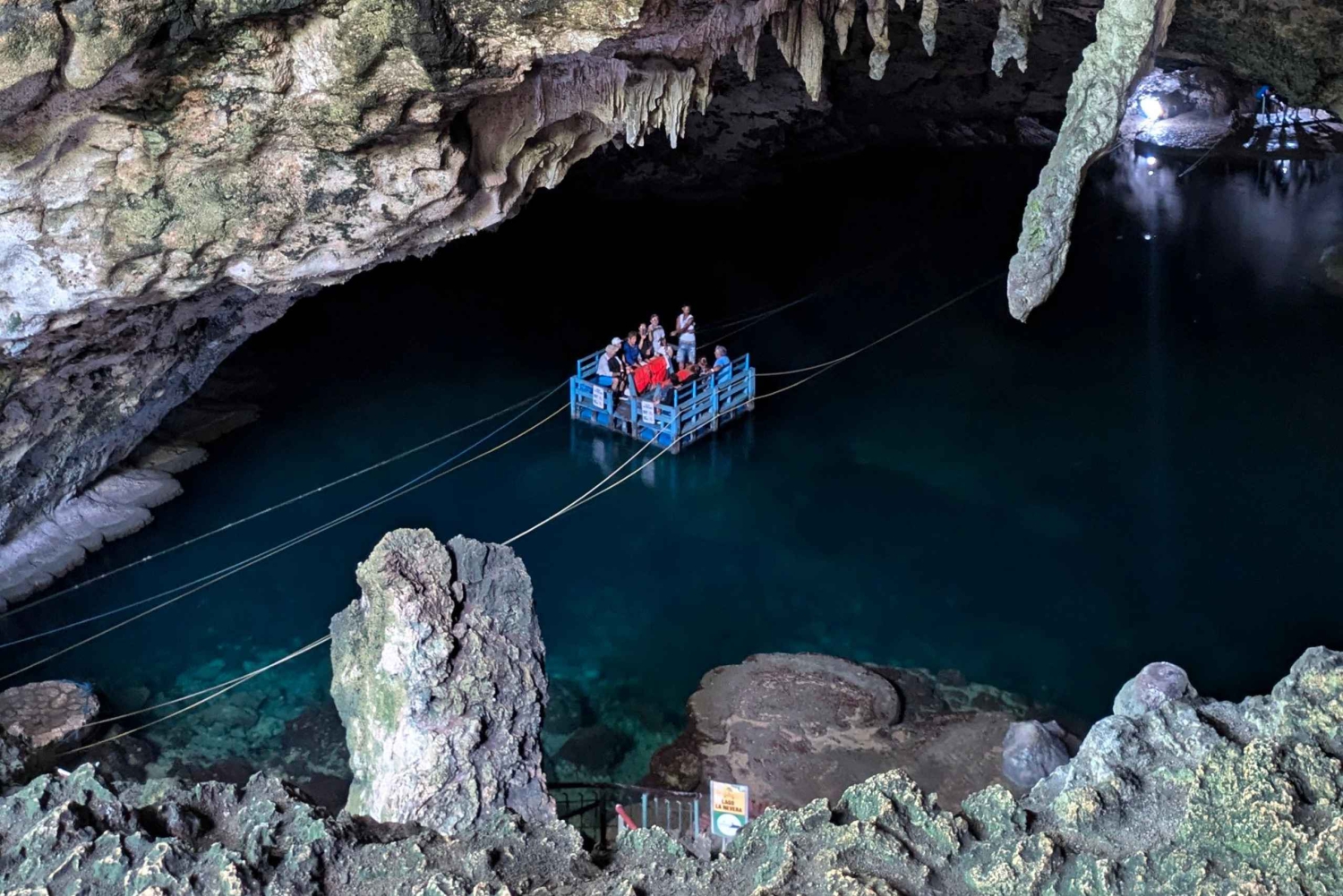 Saint-Domingue : visite des Trois Yeux et de la cascade