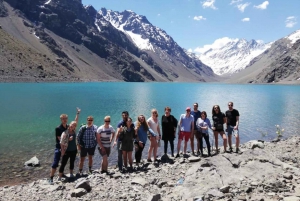 Santiago: Laguna del Inca y Visita a Viñedos con Degustación de Vinos