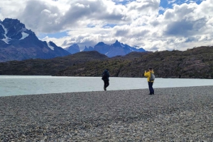 Puerto Natales: Full-Day Torres del Paine Tour