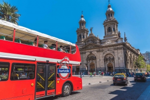 Santiago: Hop-on Hop-off Bus Day Ticket with Audioguide