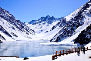 Santiago: Portillo ja Laguna del Inca -päiväretki piknikillä