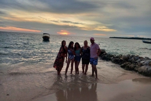 Barú: Solnedgang på stranden + bioluminescerende plankton