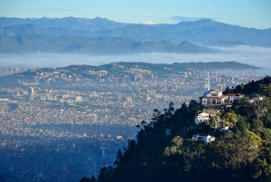 Bogotá: Monserrate, La Candelaria and City Walking Tour