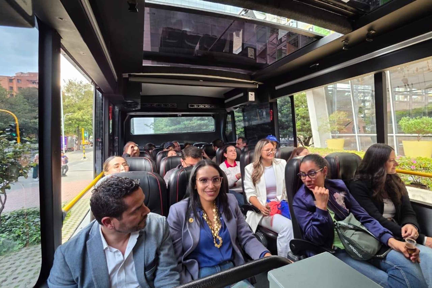 ボゴタ：パノラマ市内ツアー（4時間）