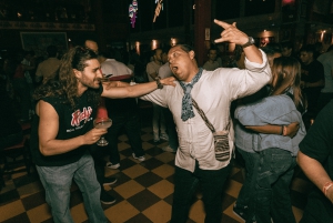 Cali: Lauantain baari- ja klubikierros oppaan kanssa