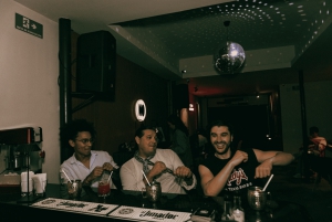 Cali: Lauantain baari- ja klubikierros oppaan kanssa