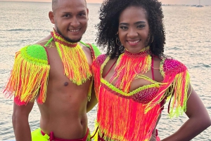 Cartagena: Passeio pela baía com bar aberto e espetáculo de dança