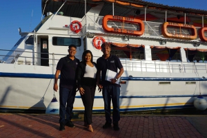 Cartagena: Passeio pela baía com bar aberto e espetáculo de dança