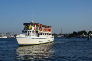 Cartagena: Passeio pela baía com bar aberto e espetáculo de dança