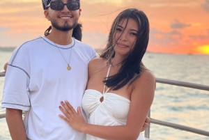 Cartagena: Passeio pela baía com bar aberto e espetáculo de dança