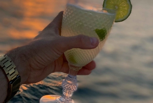 Cartagena: Passeio pela baía com bar aberto e espetáculo de dança