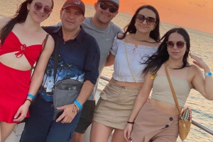 Cartagena: Passeio pela baía com bar aberto e espetáculo de dança