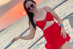 Cartagena: Passeio pela baía com bar aberto e espetáculo de dança