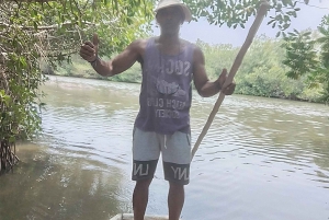 Cartagenassa: Purjehdus Cartagenan mangrovemetsissä: Purjehdus Cartagenan mangrovemetsissä